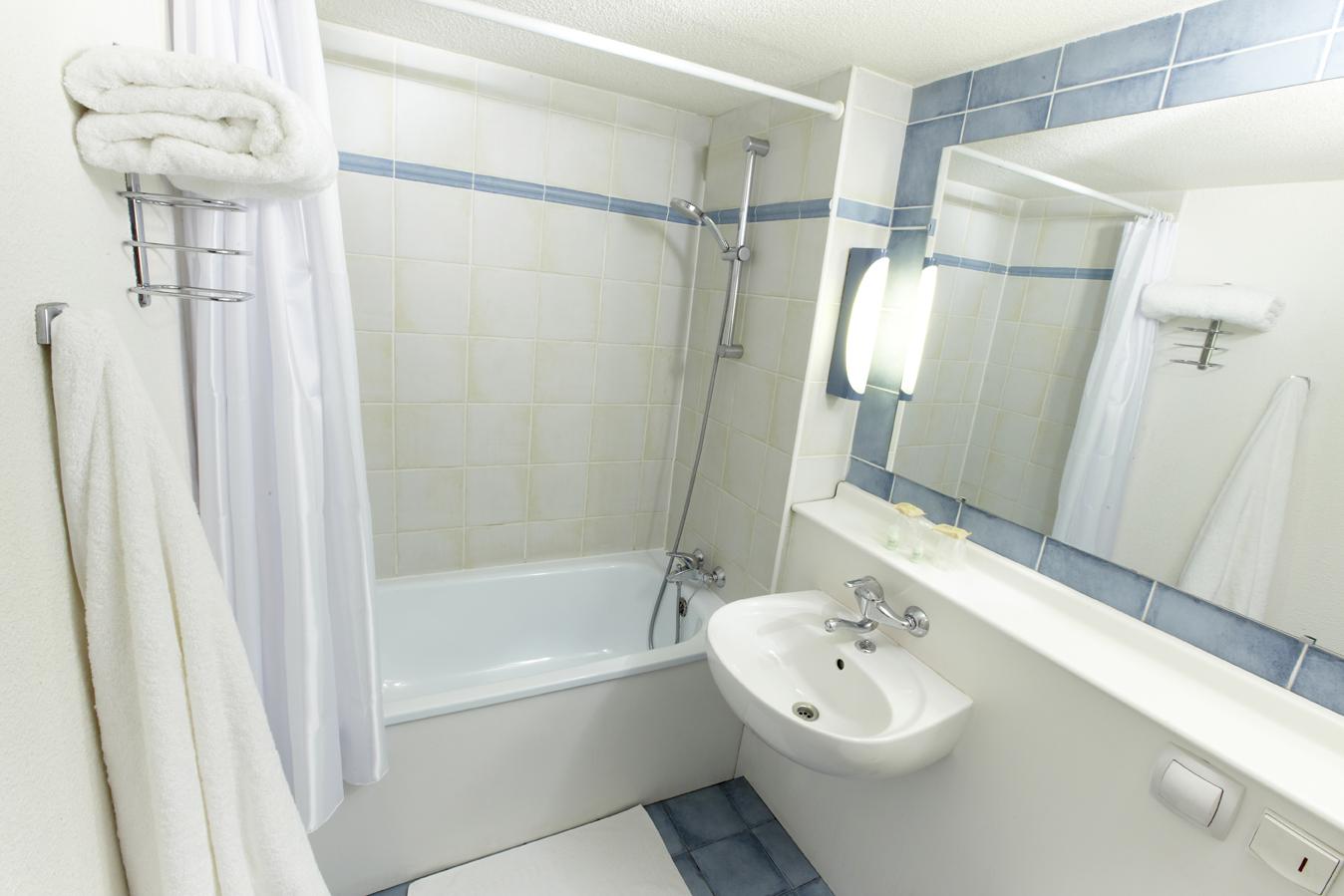 Kyriad Honfleur - La Riviere Saint Sauveur Ngoại thất bức ảnh